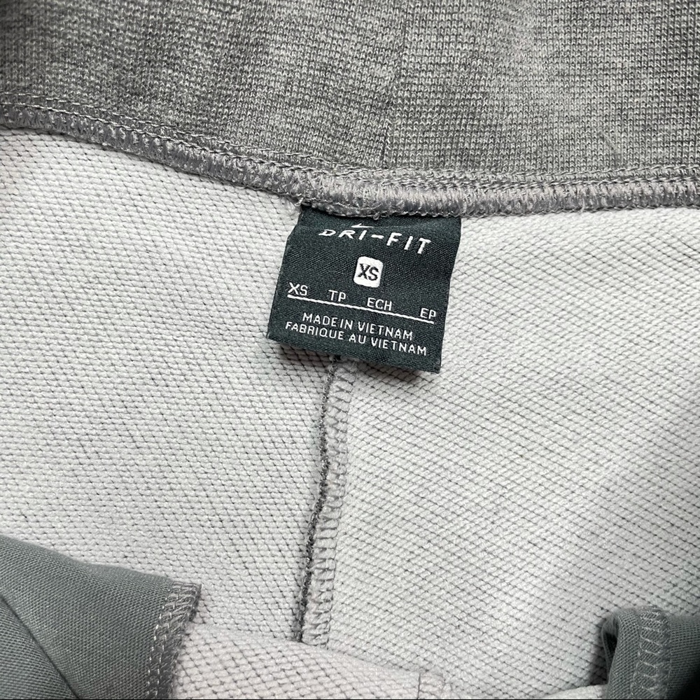 Women’s Nike Sweatpants - Picture 5 of 9